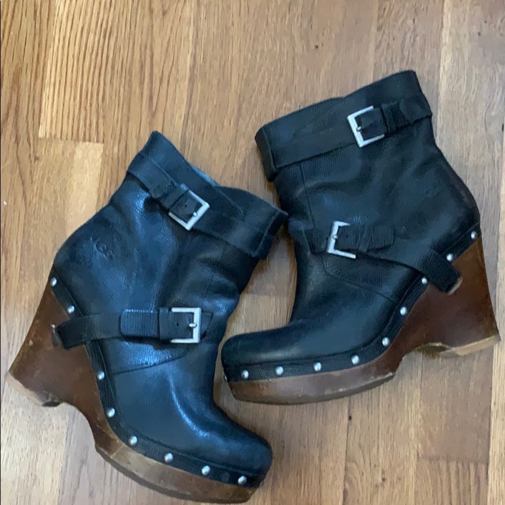 Ugg clog boots